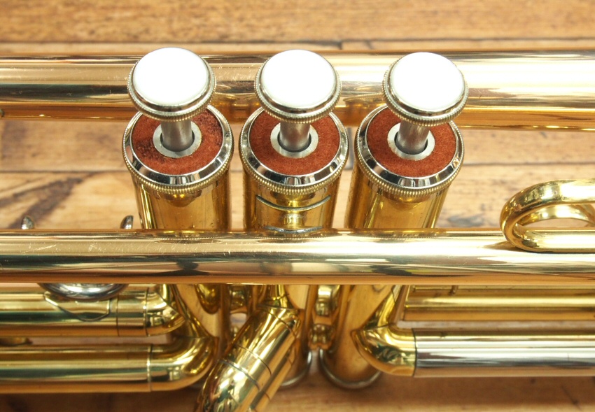 YAMAHA ヤマハ YTR-3320 トランペット ゴールド 本体のみ ヤマハ株式会社 トランペット YTR-3320