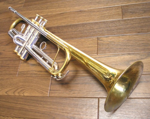過去に販売した楽器 - トランペット＆管楽器専門店 Groovin' Trumpet